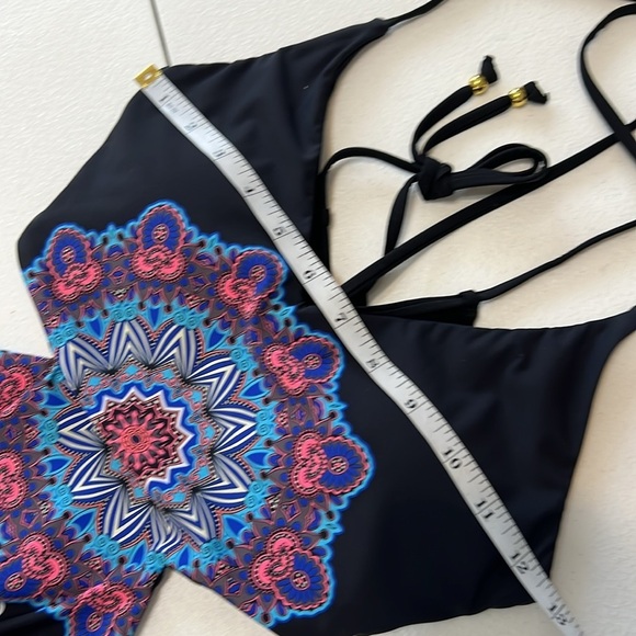 Red Carter Sz M Black w/ Vibrant Print Monkini Swimsuit Cutouts NWT - Picture 6 of 10